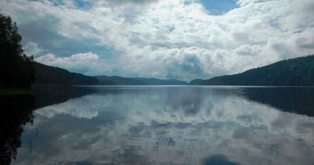 A still lake surface